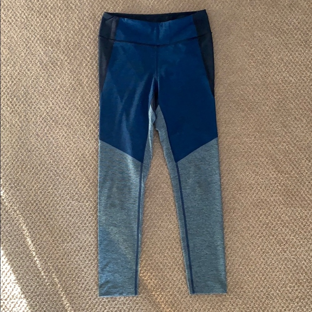 Outdoor Voices 7/8 Tri-Tone Legging